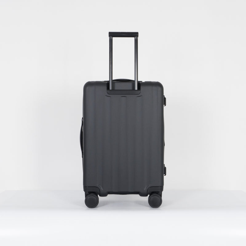 Verage Greenwich II 25" Medium Hardside Expandable Spinner Luggage